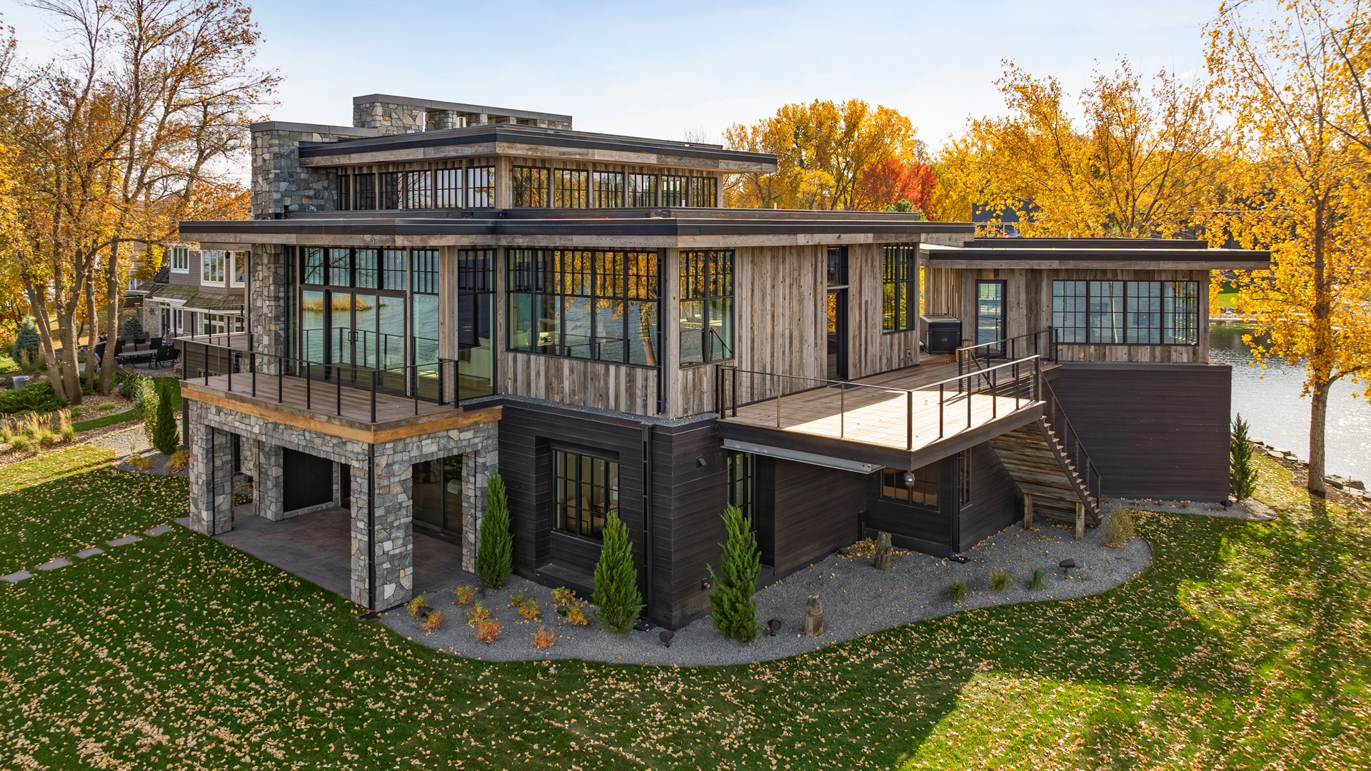 Artisan Home on Prior Lake Exterior